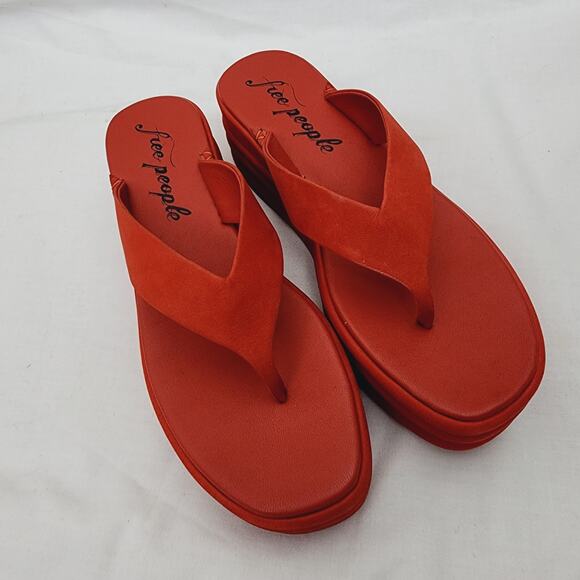 NEW Free People Haven Red Leather Thong Platform Sandal in Flame Red - Picture 8 of 14